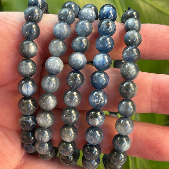 ✨Top grade AAA+ 9mm blue kyanite bracelet - Picture 3 of 9